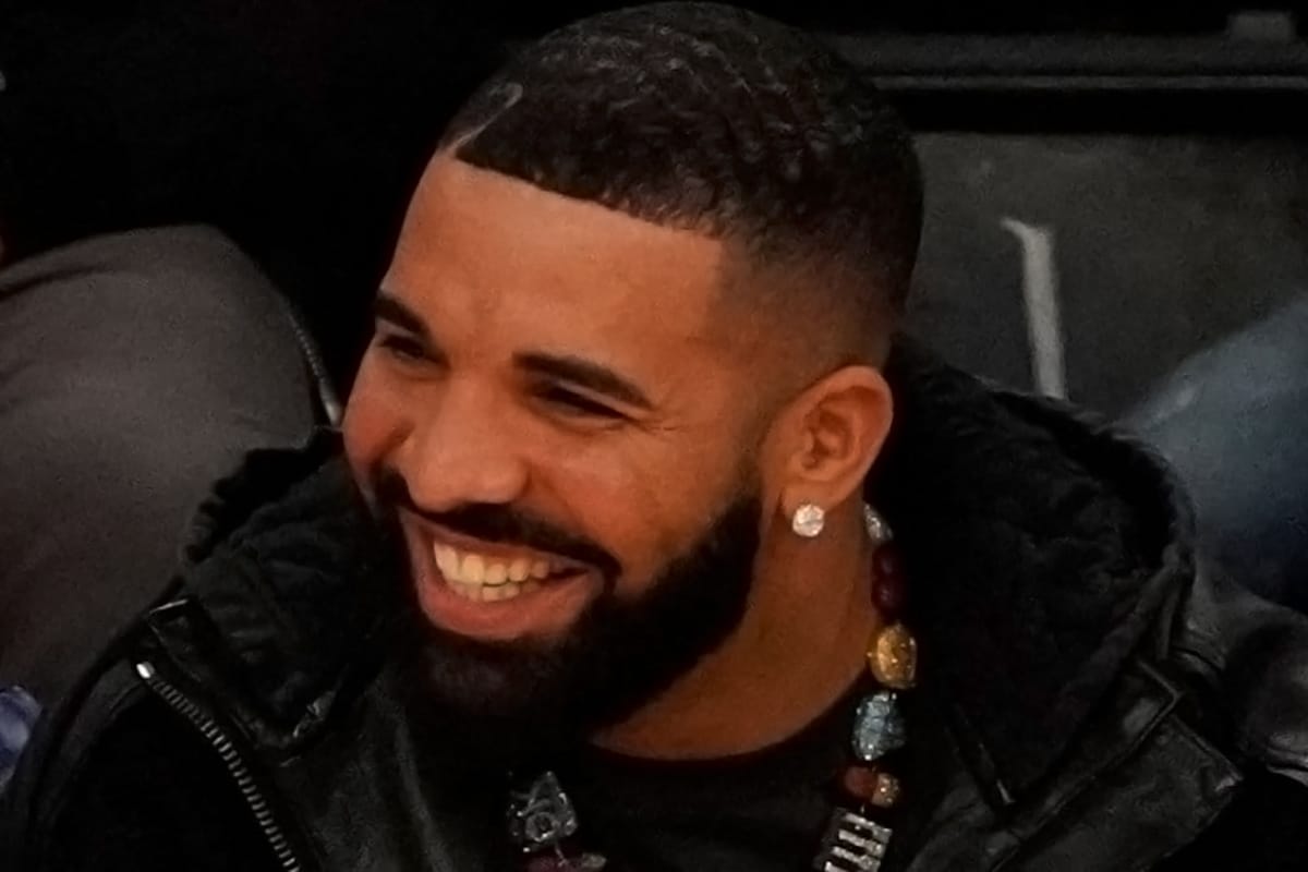 Drake aka champagnepapi