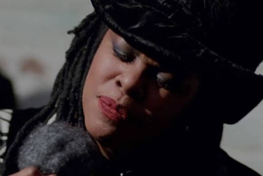 Q Lazzarus, chanson Goodbye Horses