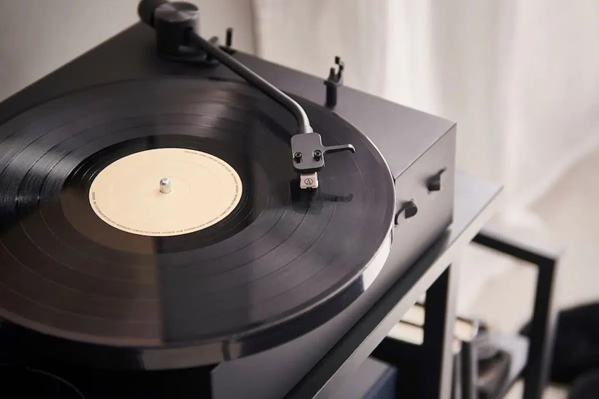 nouvelle platin vinyle IKEA