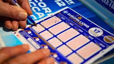 euromillions fdj tirage jeu en main